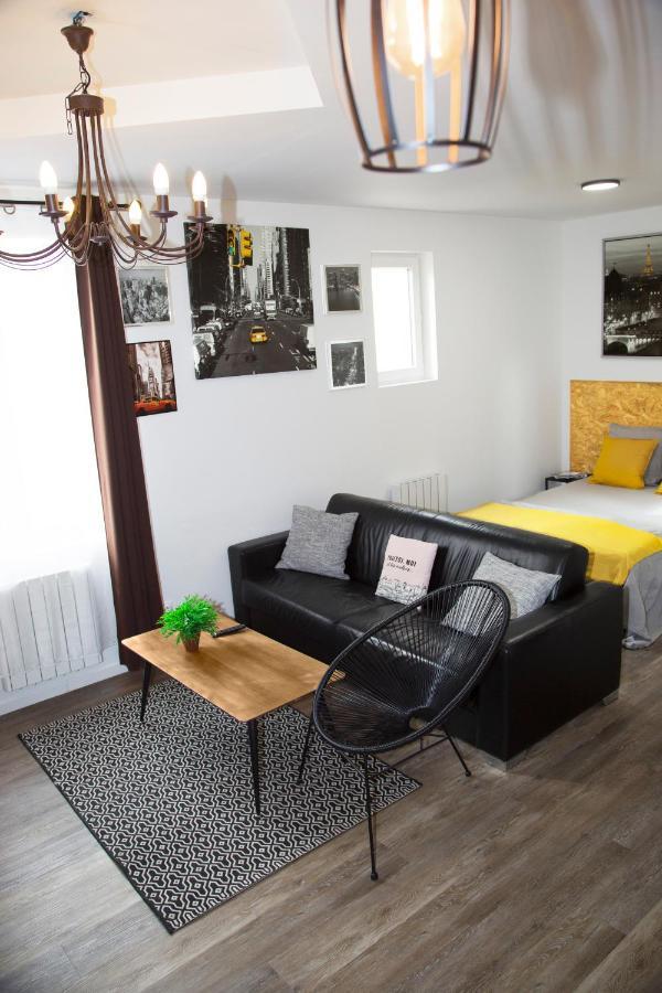 Les Lofts De Provins: 4 Apartment *
